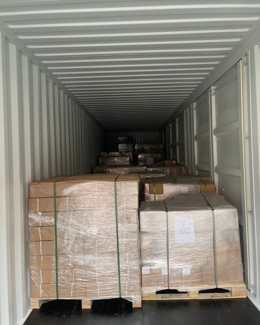 Instagram post from kingcargopanama. This post is in position 4.